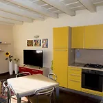 Residence Dei Frutti Pieno Centro - Il Ribes